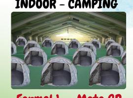 INDOOR Camping Sportzentrum Zeltweg，位于采尔特韦格的露营地