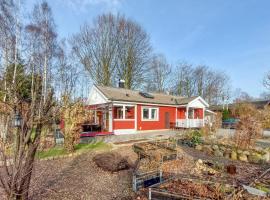 Amazing Home In Örkelljunga With Wifi，位于Orkelljunga的酒店