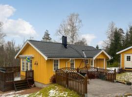 Amazing Home In Frgelanda With Wifi，位于Färgelanda的度假屋