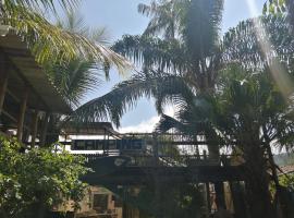 Camping & Hostel Caraguá，位于卡拉瓜塔图巴的酒店