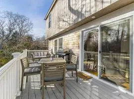 Family Getaway Walkable to Town