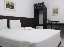 JS瑟玛斯酒店