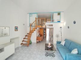 Ischia Ponte appartamento romantico 8 posti letto，位于伊斯基亚的别墅