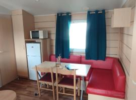 mobil home 5 personnes proche d'europa park，位于Boofzheim的酒店