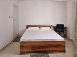TiNY HOMESTAY for International Guest only，位于西姆拉的青旅