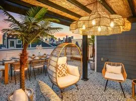 The Green Haus: Luxxe Cabana Rooftop Retreat