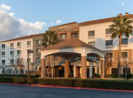 Courtyard by Marriott Ontario Rancho Cucamonga，位于库卡蒙格牧场的酒店