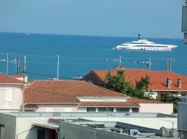 Appartement vue mer accès plage