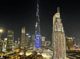 Luxury 2BR High floor Apt. w/ Burj Khalifa view with laser light show and Dancing Fountain View