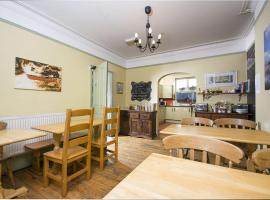 Llangollen Hostel Self-catering，位于兰戈伦的青旅