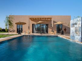 Ezz Dar Marrakech Villa Piscine sans vis a vis Private Pool pour Familles & Couples mariés，位于马拉喀什的酒店