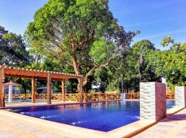Dawal Lakeview Resort，位于Candelaria的酒店
