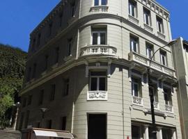Casa Esmeralda，位于瓦尔帕莱索的公寓式酒店