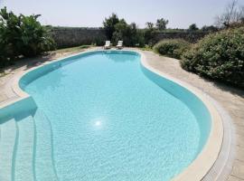 Alghero Villa Rujia with garden and pool，位于康特港的酒店