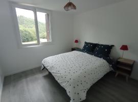 Aux 2 Rivières，位于Saint-Léger-de-Peyre的酒店