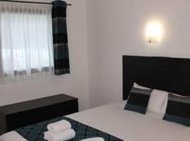 Brit Hotel MOTEL - Lyon L'Arbresle，位于拉尔布雷勒的酒店