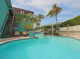PB98B-Private Villa with pool- Close to Palm Beach