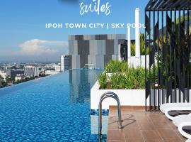 Ipoh Horizon Skypool Town Suites 4-11pax by IWH Suites，位于怡保的带泳池的酒店