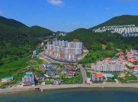 Riwoo Ocean Residence，位于巨济的酒店