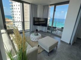 דירת פאר על הים VIP apartment near the beach，位于哈德拉的酒店