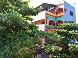 Rainbow Guest House，位于蒂鲁瓦纳马莱的旅馆