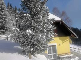 Holiday home in Prebl Carinthia near ski area，位于Prebl的酒店