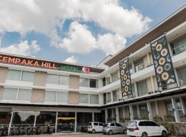 Neo Cempaka Hill Hotel Jember，位于任抹的酒店