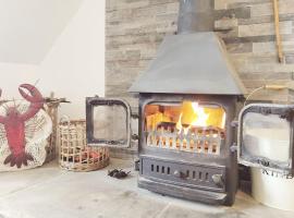 WILLOW SNUG - Trearddur Bay COSY apartment，位于特雷杜尔的度假屋