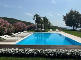 Villa Gabrielle sul Lago di Garda，位于托里德尔贝纳科的酒店