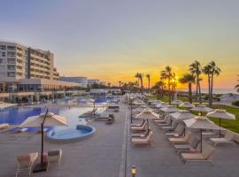 Hilton Skanes Monastir Beach Resort，位于莫纳斯提尔阿尔布杰伊恩火车站附近的酒店
