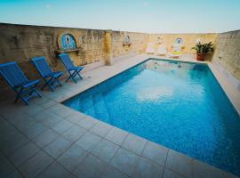Villa Getaway with Private Pool，位于萨奈特的酒店
