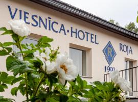 Boutique Hotel Roja，位于罗亚的酒店