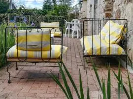 2 Bedroom Cozy Home In Landeronde