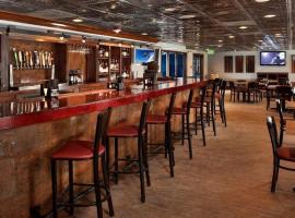 Gravity Haus Breckenridge，位于布雷肯里奇的酒店