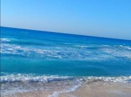 الجناح الخاص للعائلات المطل علي افخم أكوبارك بمنتجع ريتال فيو الساحل الشمالي-العلمين，位于阿莱曼的酒店