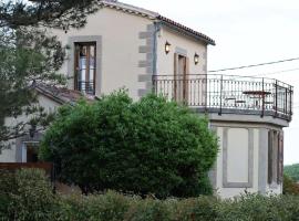 Maison de charme avec vue sur la cité médiévale.，位于卡尔卡松的乡村别墅