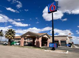 Motel 6 Deming, NM，位于德明的酒店