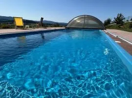Villa-view pool bbq playground & fire pit
