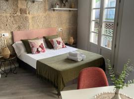 Apartamentos SARABIA LOFT，位于奥伦塞的酒店