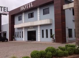 Hotel Manayara，位于坎普拉古的酒店