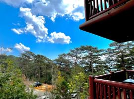 The Forest Lodge at Camp John Hay privately owned unit with parking 371，位于碧瑶的酒店