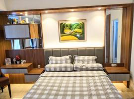 The cozy & luxury room in Podomoro City Deli Medan，位于棉兰的酒店