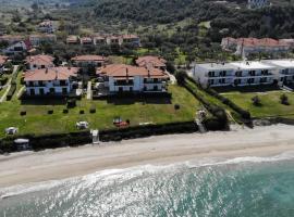 Take Me To The Sea 2 - Beachfront, Starlink，位于波利克罗诺的酒店