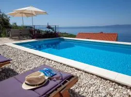 3 bedrooms villa with sea view private pool and enclosed garden at Podgora 1 km away from the beach