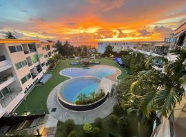 Seaview Apartments - Karon Beach，位于Ban Karon的酒店