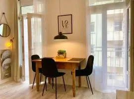 Living at Saarpartments -Adults Only- Business & Holiday Apartments with Netflix for Long- and Short term Stay, 3 min to St Johanner Markt and Points of Interest