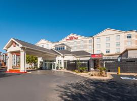 俄克拉何马市中心希尔顿花园酒店，位于俄克拉何马城Lakewood Shopping Center附近的酒店