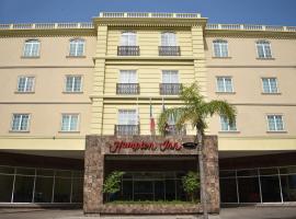 Hampton Inn Tampico Zona Dorada，位于坦皮科坦皮科会展中心附近的酒店