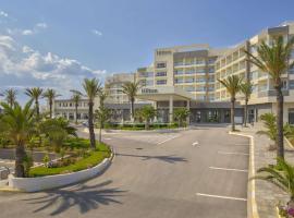 Hilton Skanes Monastir Beach Resort，位于莫纳斯提尔莫纳斯提尔棕榈高尔夫球场附近的酒店