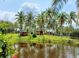 Caliraya Ecoville Recreation and Farm Resort，位于Cavinti的酒店